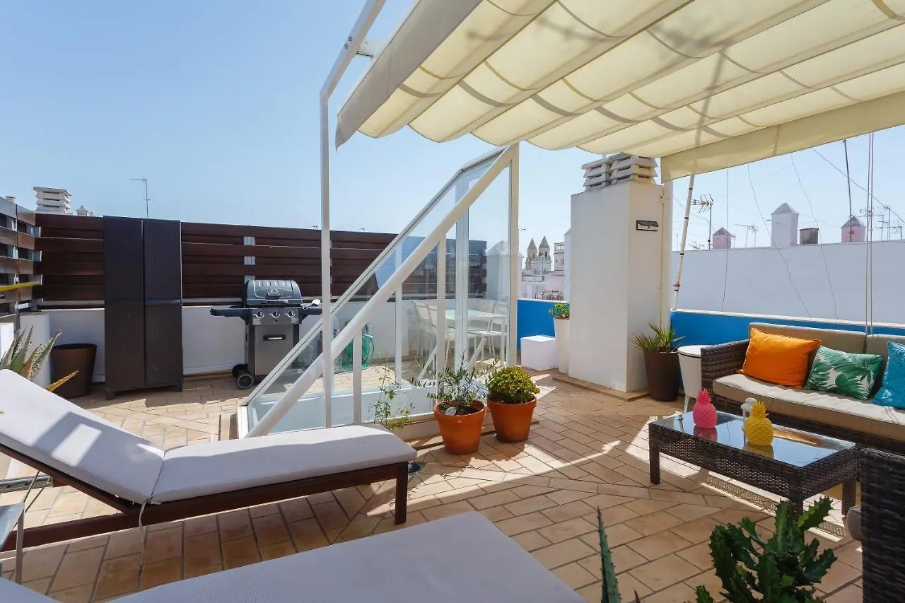 El Bendito Atico! By Cadiz4Rentals (Adults Only) Апартаменты